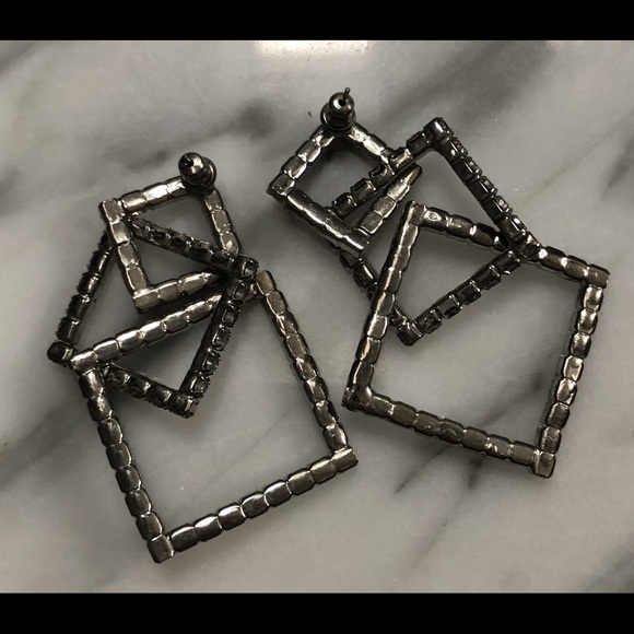 DRESSY RHINESTONE THREE TIER DROP EARRINGS - Picture 4 of 4